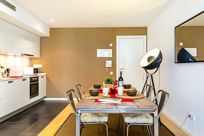 Urban District Apartments - Rambla Suites & Pool Barcellona Esterno foto