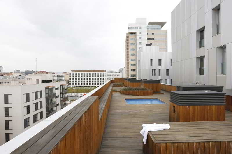Urban District Apartments - Rambla Suites & Pool Barcellona Esterno foto