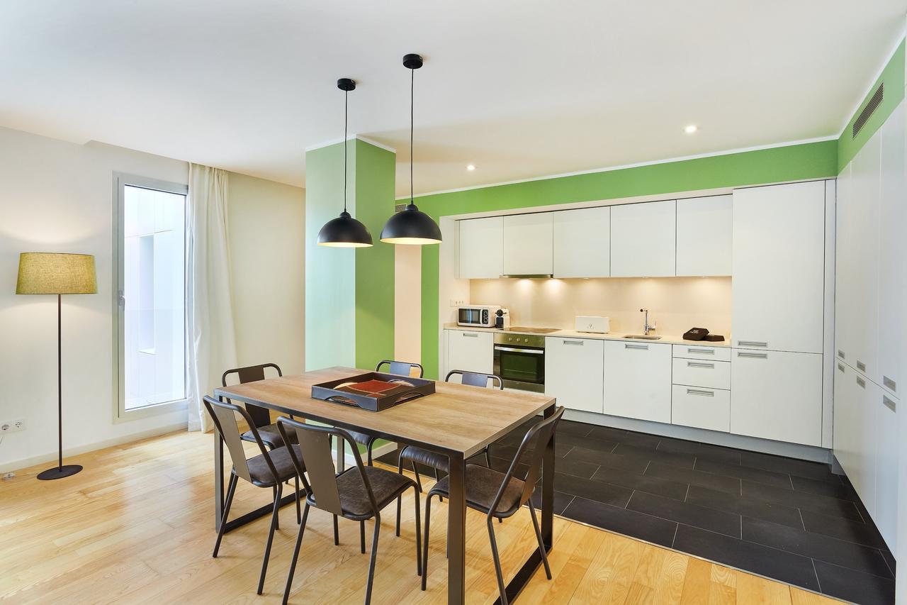 Urban District Apartments - Rambla Suites & Pool Barcellona Esterno foto