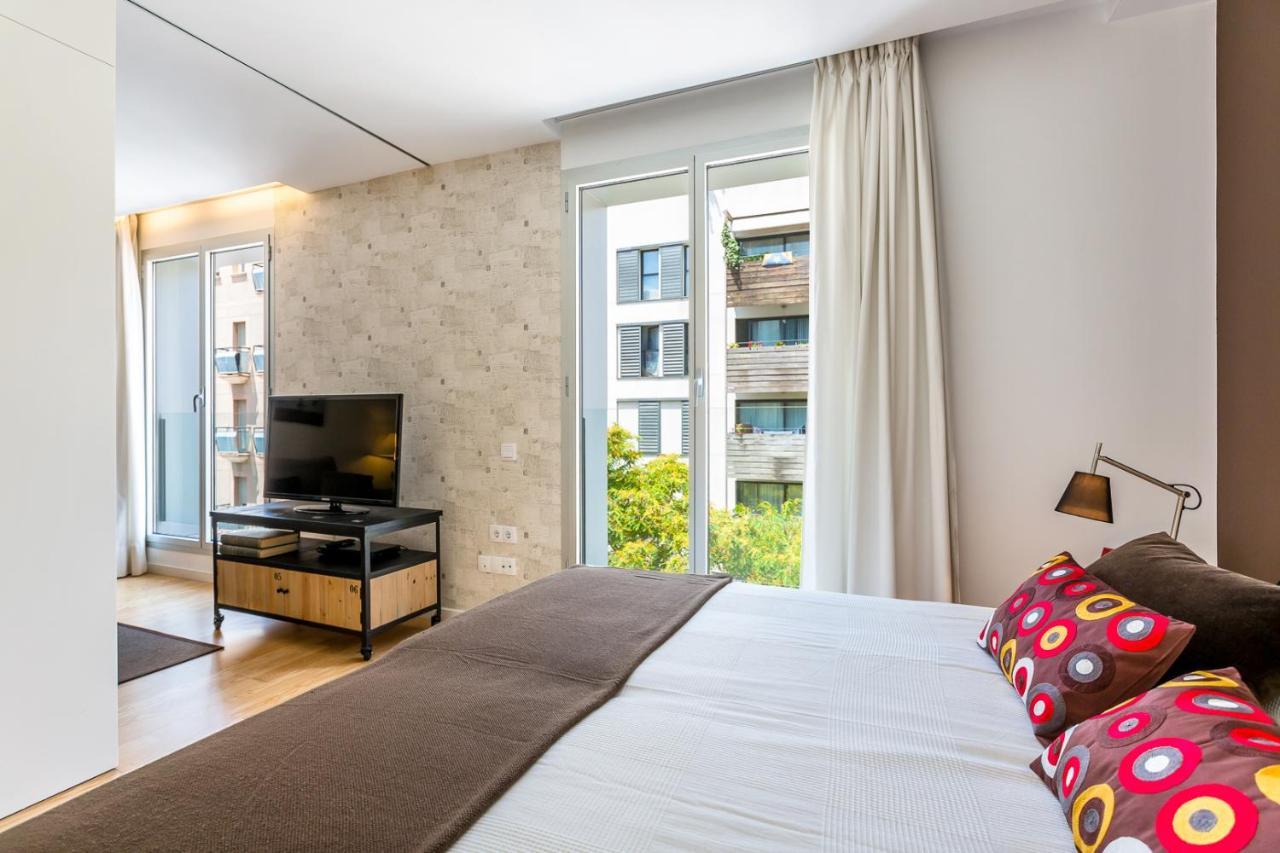 Urban District Apartments - Rambla Suites & Pool Barcellona Esterno foto